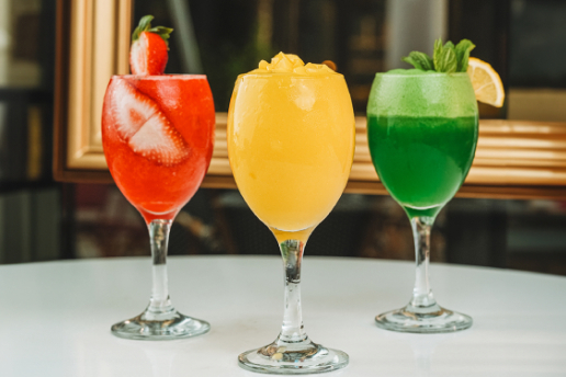 Your choice of seasonable fresh Juice