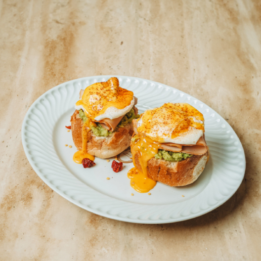Royal avocado benedict