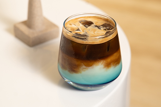 Blue Caffe latte